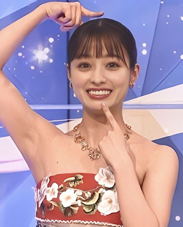 橋本環奈の脇画像2